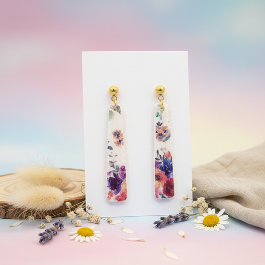 Garden Bar Drops displayed on white card with pastel gradient background and dried flower styling